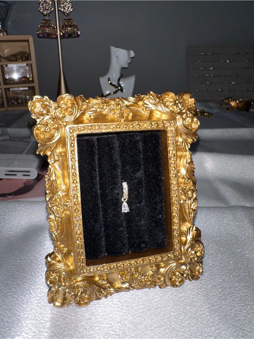 Dangle gem Nose ring - Picture 3 of 4